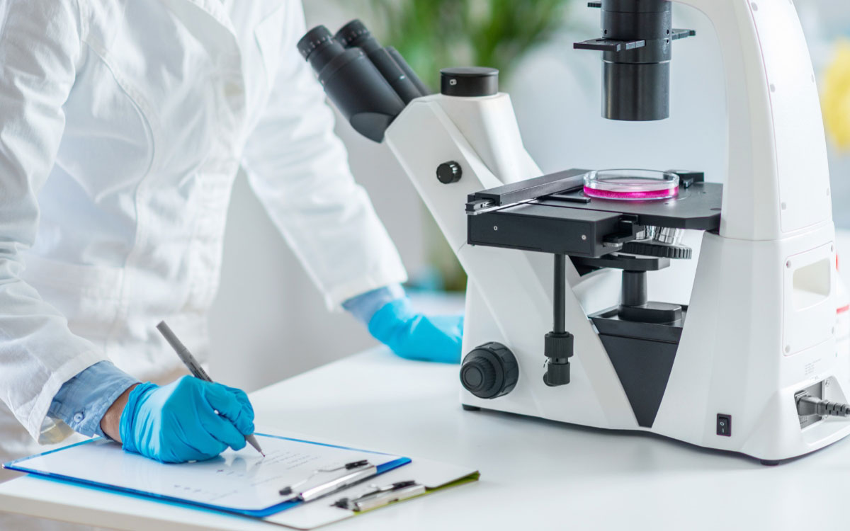 Kiểm soát vi sinh trong dây chuyền chiết rót vô trùng: những điểm dễ bị bỏ sót