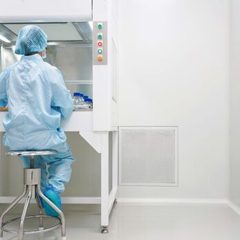 Tủ an toàn sinh học BSC – Thiết bị phòng sạch không thể thiếu trong sản xuất dược phẩm