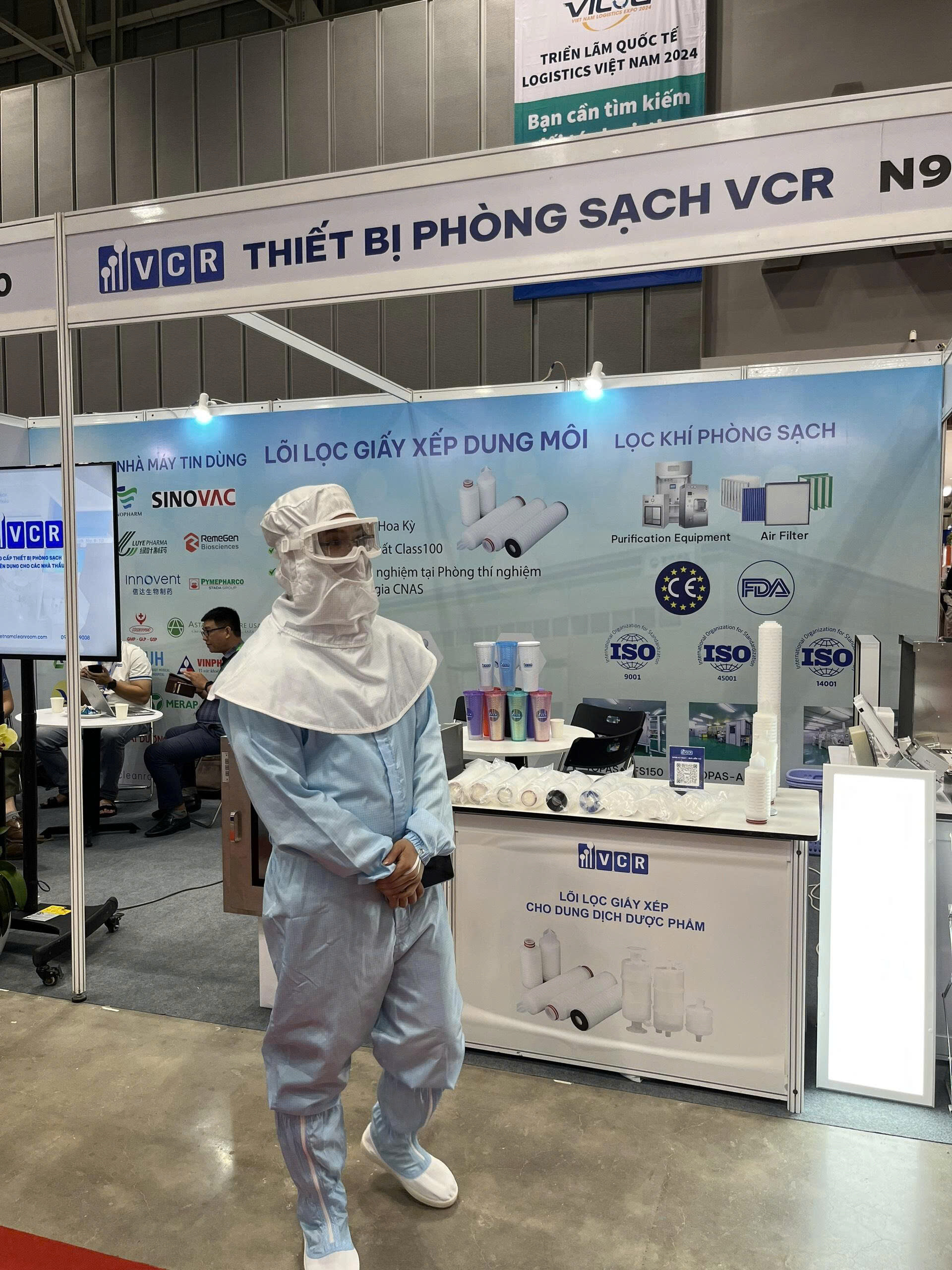 nhà máy sản xuất dược phẩm